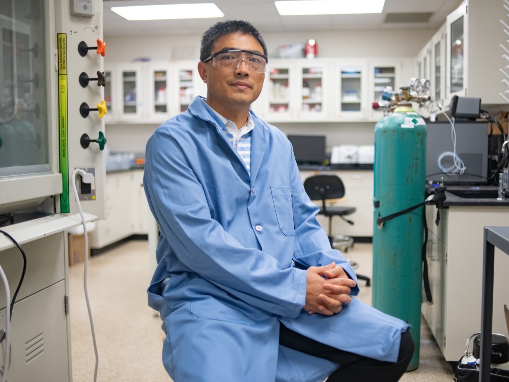 Texas Engineer Guihua Yu in his research lab