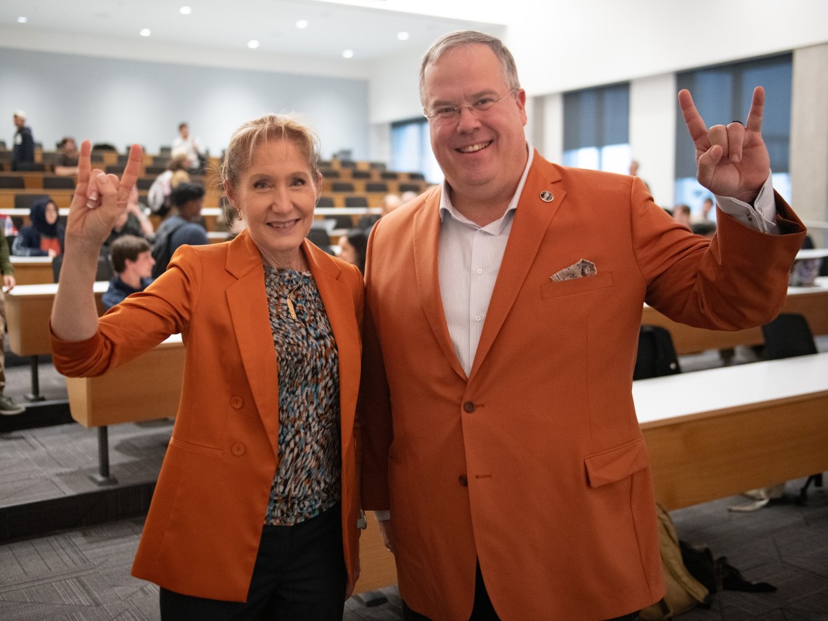 Texas Engineering Alumni Tim Crain and Jeannie Leavitt at the Bold Leadership Download event