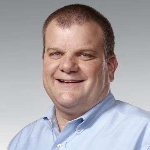 Texas Engineering alumnus Bob Mansfield