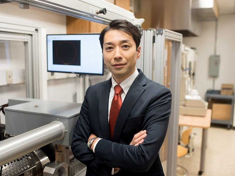 Texas engineering professor Ryosuke Okuno