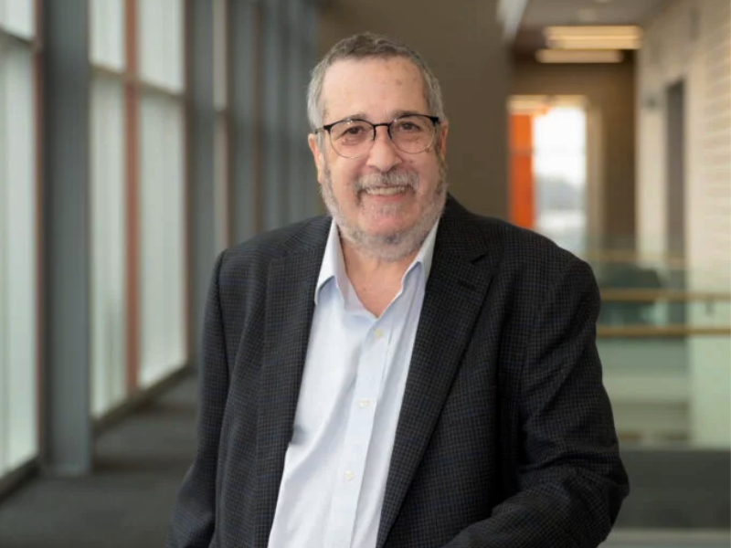 Texas BME professor Steven Abrams