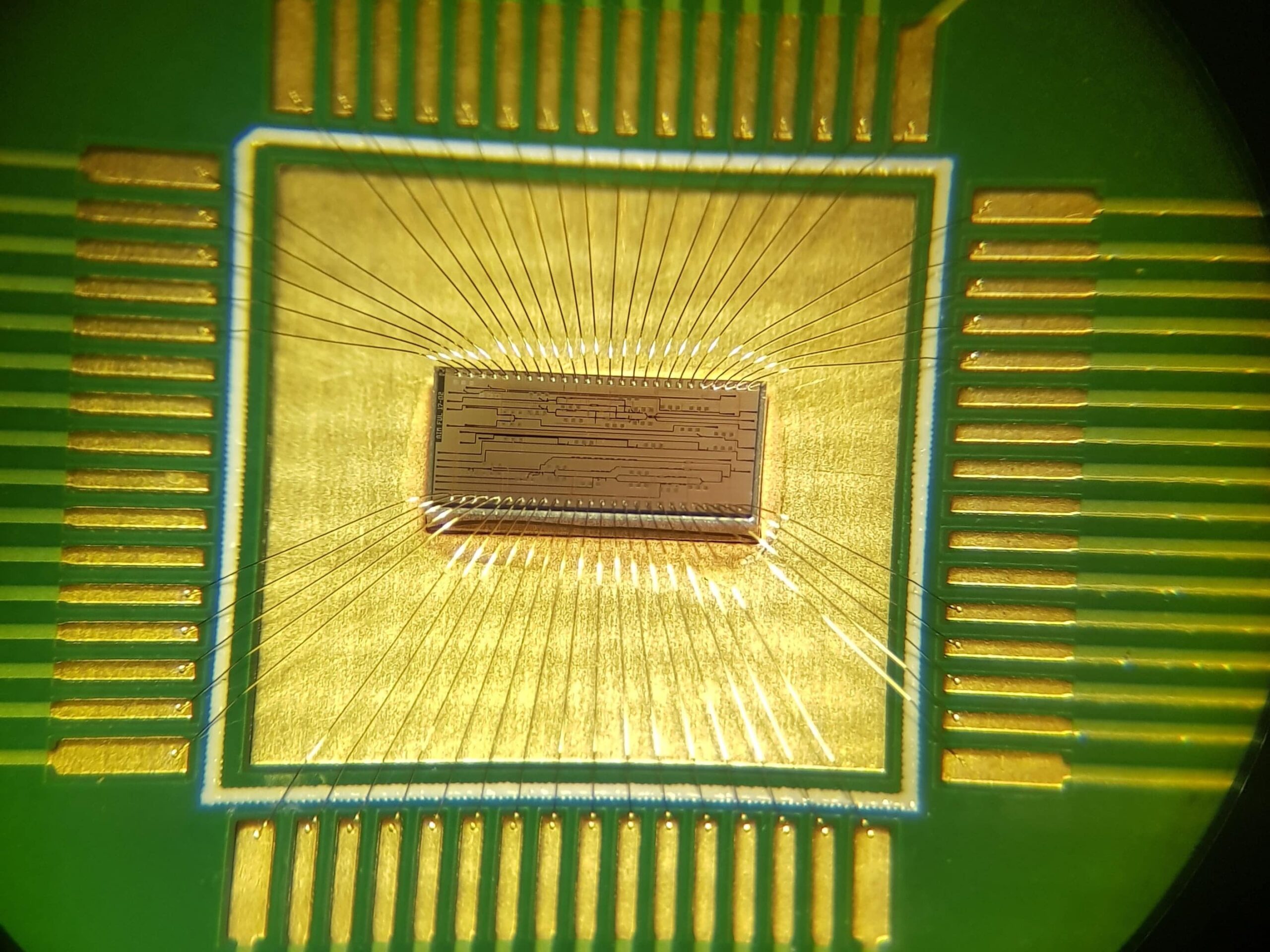 silicon chip arithmetic logic unit