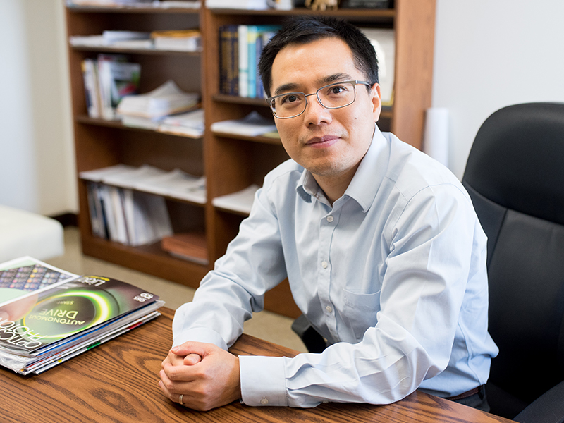 Texas Engineer Yuebing Zheng