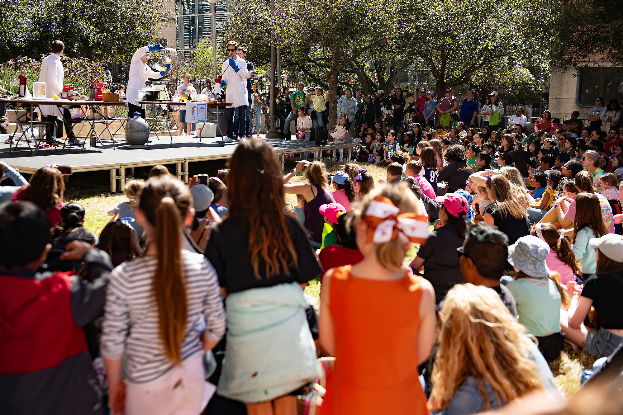 Texas Engineering students lead demos during Girl Day. 