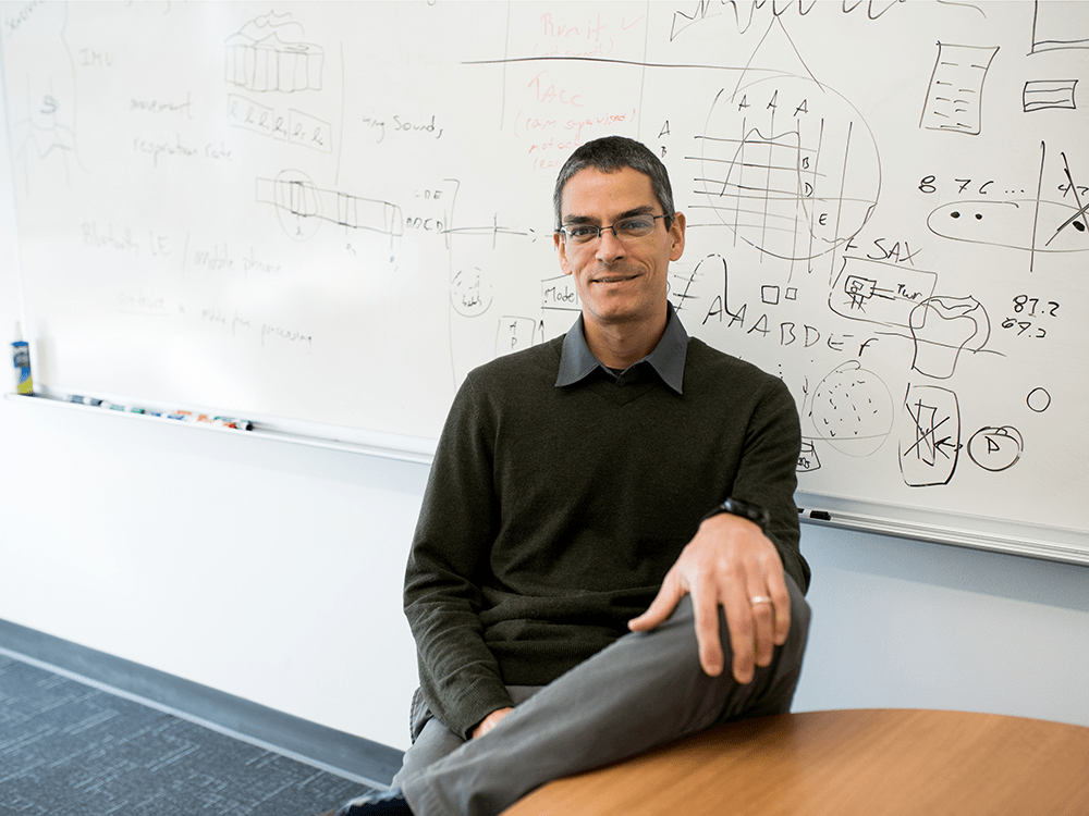 Texas Engineer Edison Thomaz