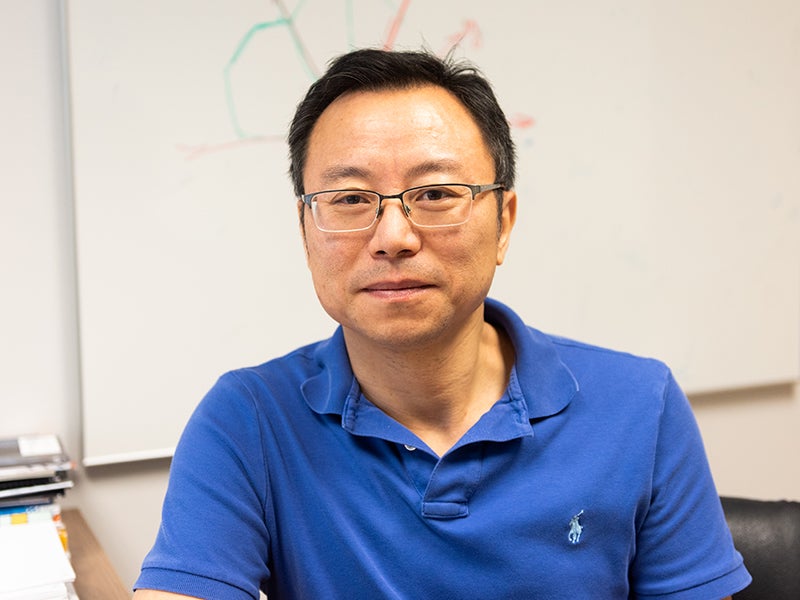 Texas Engineer Rui Huang